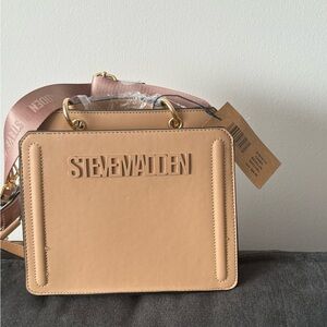 Steve Madden Bevelyn Carmel